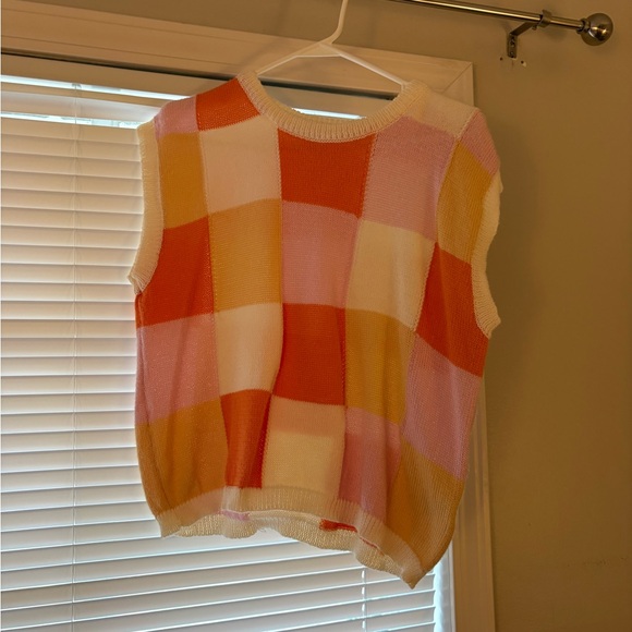 Sweaters - Colorful Checkered Sleeveless Sweater